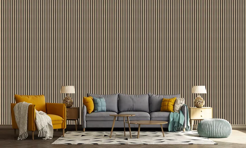 Salon avec mur habillé de panneaux nordiques rainurés